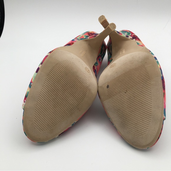 CHRISTIAN SIRIANO Peeptoe Pump - Picture 4 of 6